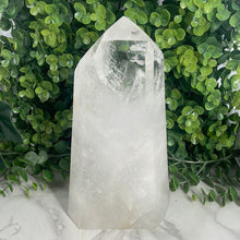 Load image into Gallery viewer, Clear Quartz Tower