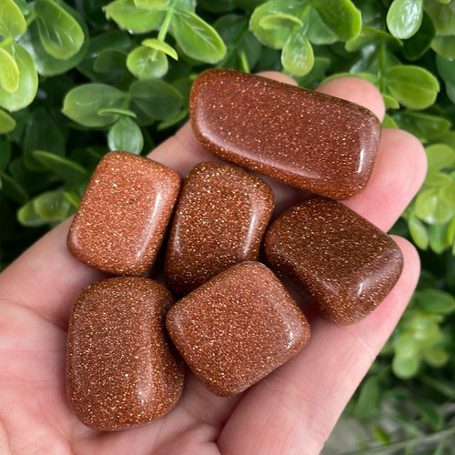 Tumbled Goldstone