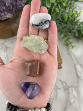 Load image into Gallery viewer, Pisces Zodiac Crystal Kit
