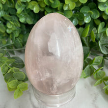 Load image into Gallery viewer, Rose Quartz Egg