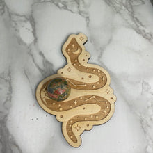 Load image into Gallery viewer, Wooden Snake Sphere Holder