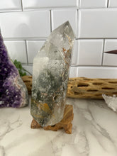 Load image into Gallery viewer, Garden Quartz Tower
