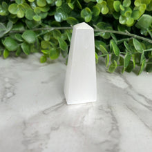 Load image into Gallery viewer, Selenite Mini Tower Polished