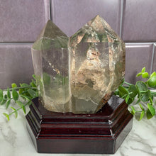 Load image into Gallery viewer, Garden Quartz Twin Tower