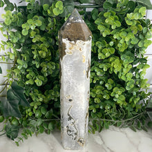 Load image into Gallery viewer, Moss Agate Tower